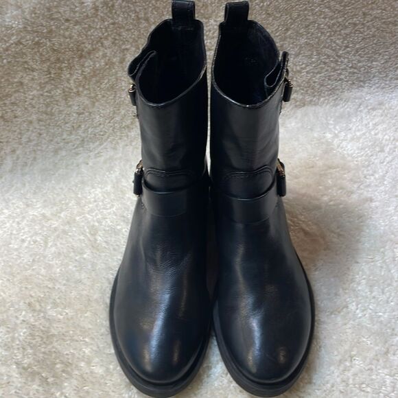 Tory Burch Black Leather Moto Boots Buckle Strap Ankle/Mid-Calf Boots Sz 7.5 - Picture 2 of 16